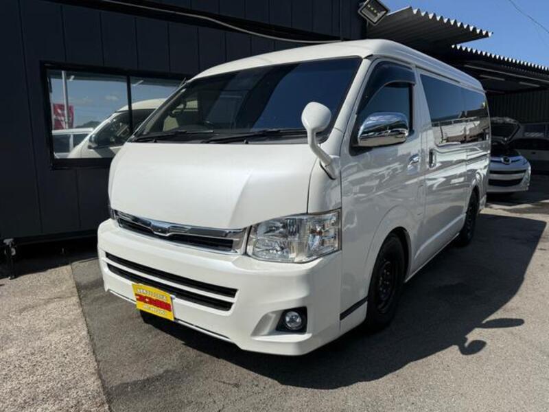 TOYOTA HIACE WAGON