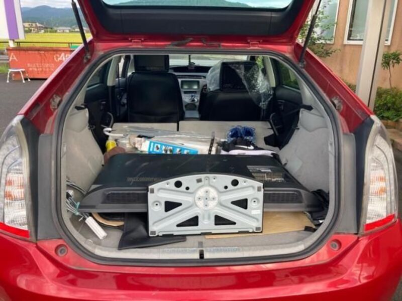 PRIUS PHV
