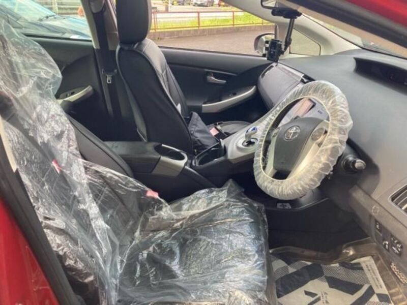 PRIUS PHV