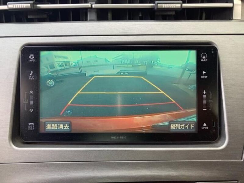 PRIUS PHV