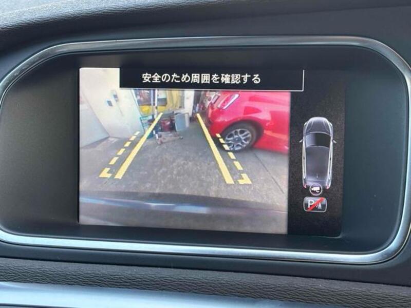 V40