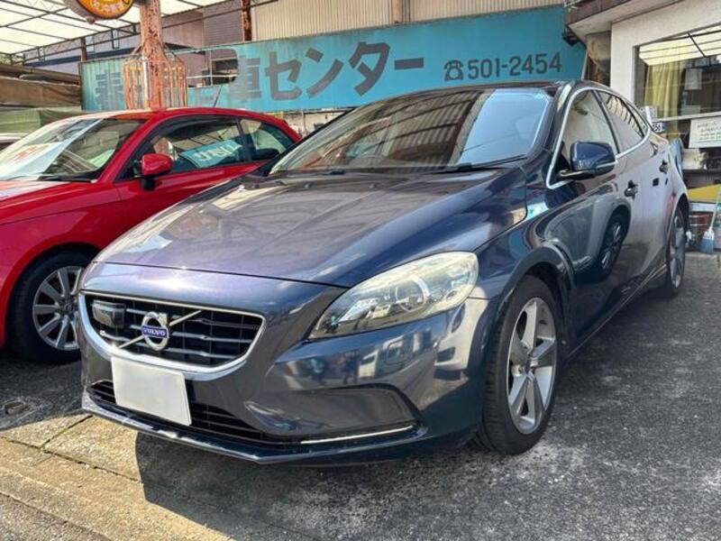 V40