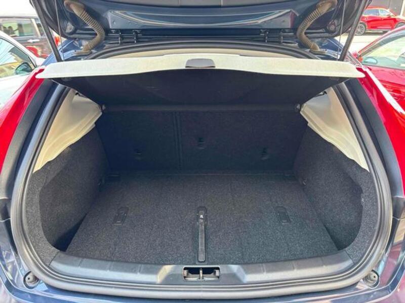 V40