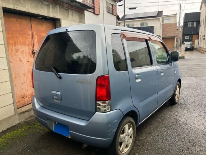WAGON R