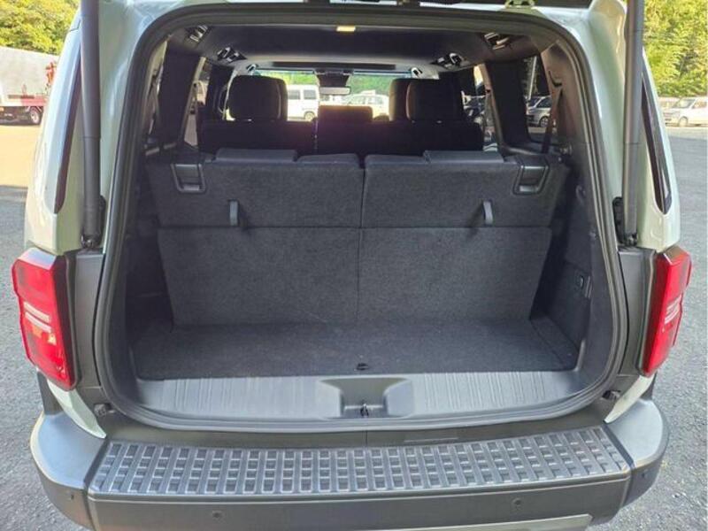 LAND CRUISER 250