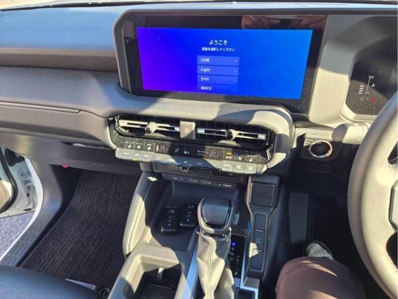 LAND CRUISER 250