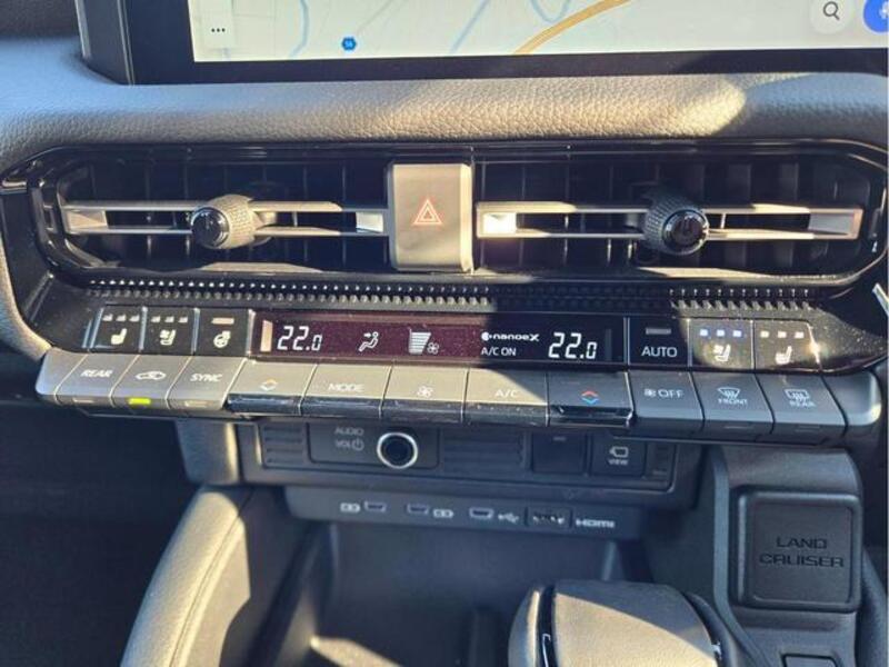 LAND CRUISER 250