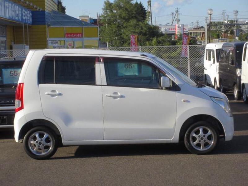 WAGON R