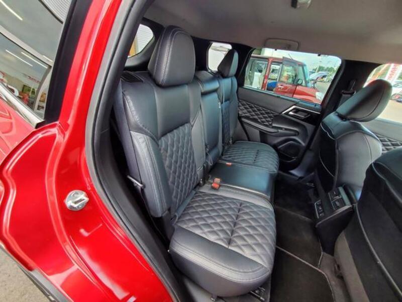 OUTLANDER PHEV