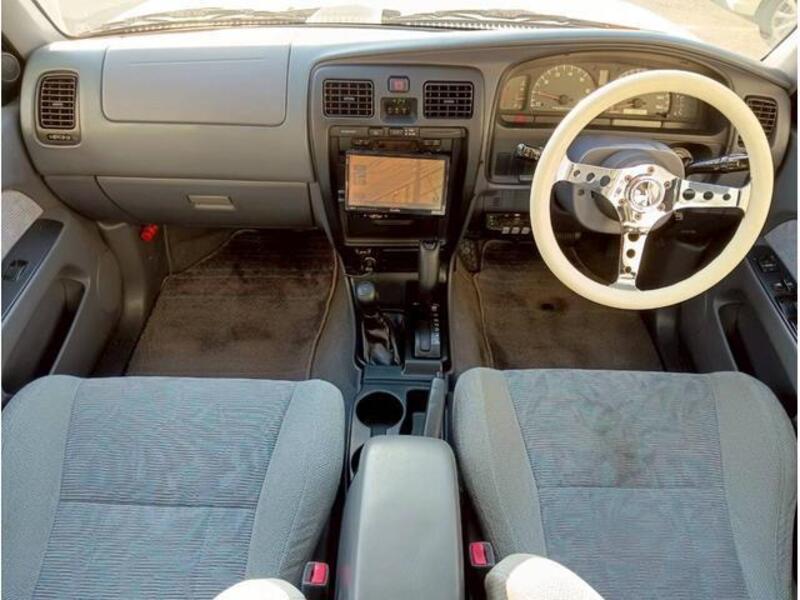 HILUX SURF