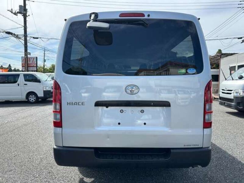 HIACE VAN