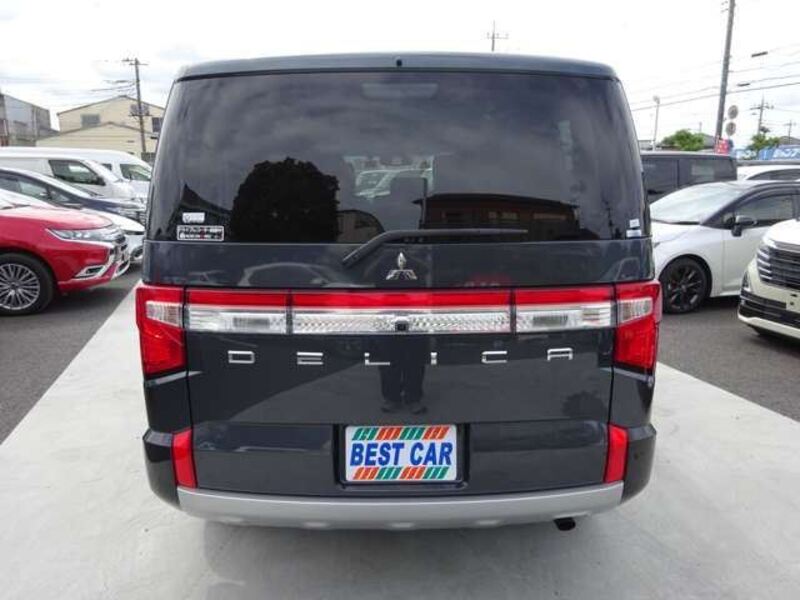 DELICA D5