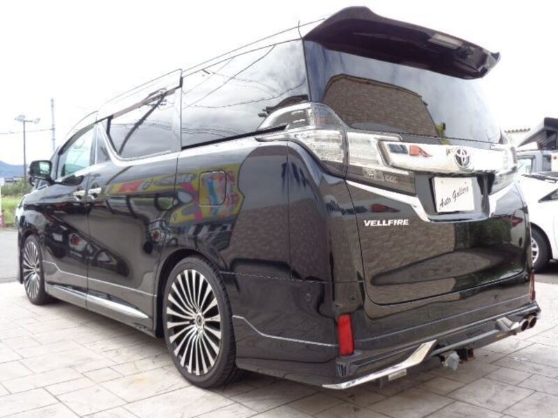 VELLFIRE