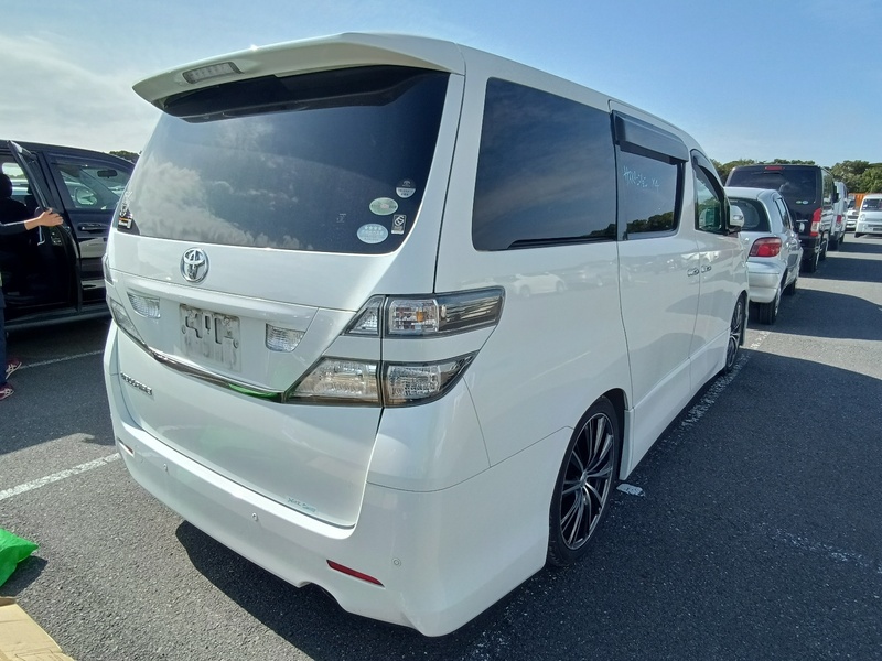 VELLFIRE