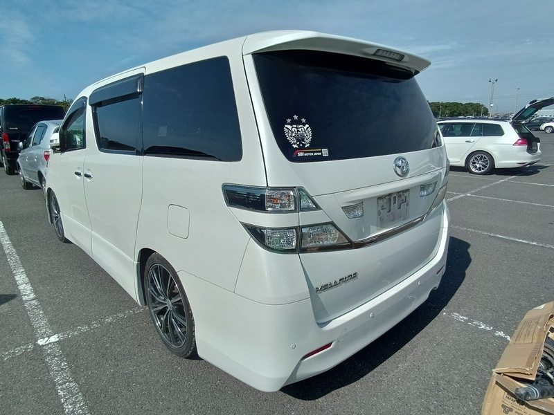 VELLFIRE