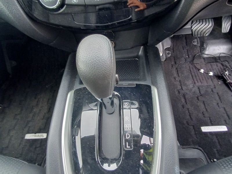 X-TRAIL HYBRID