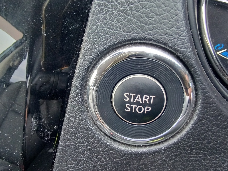 X-TRAIL HYBRID