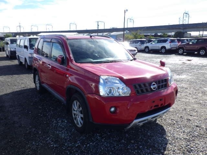 X-TRAIL