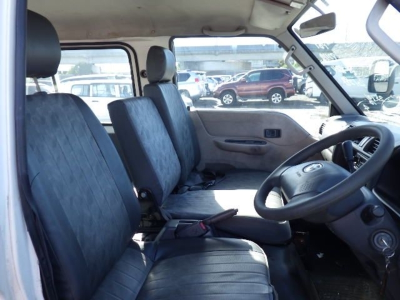 BONGO VAN