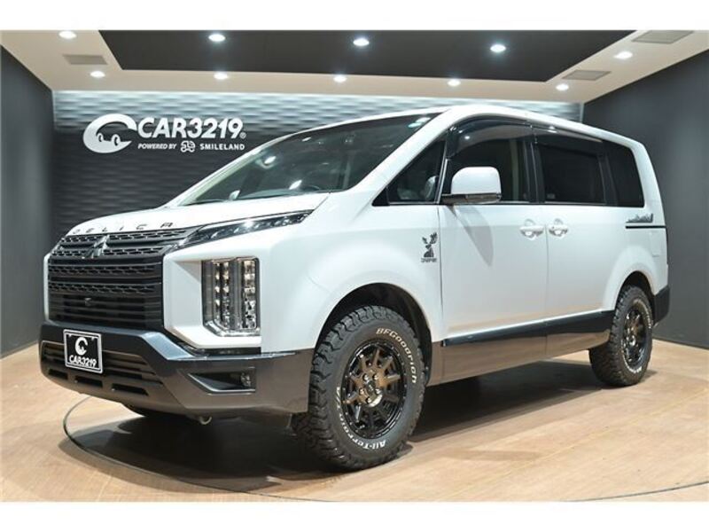 MITSUBISHI DELICA D5