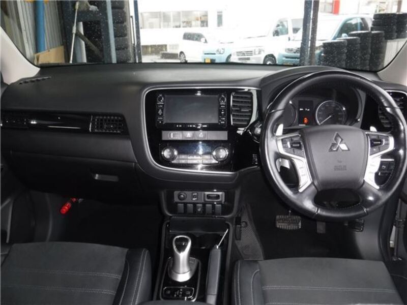 OUTLANDER PHEV
