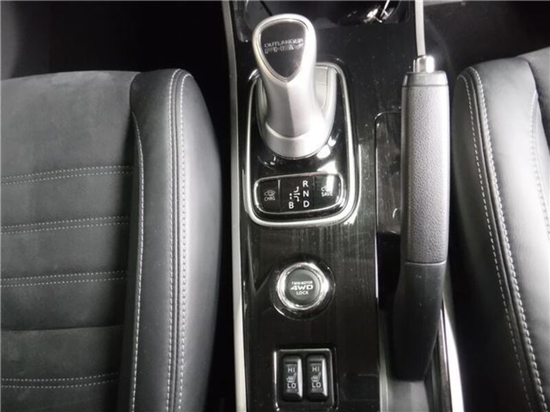 OUTLANDER PHEV
