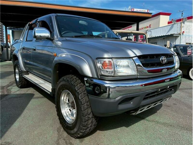 HILUX