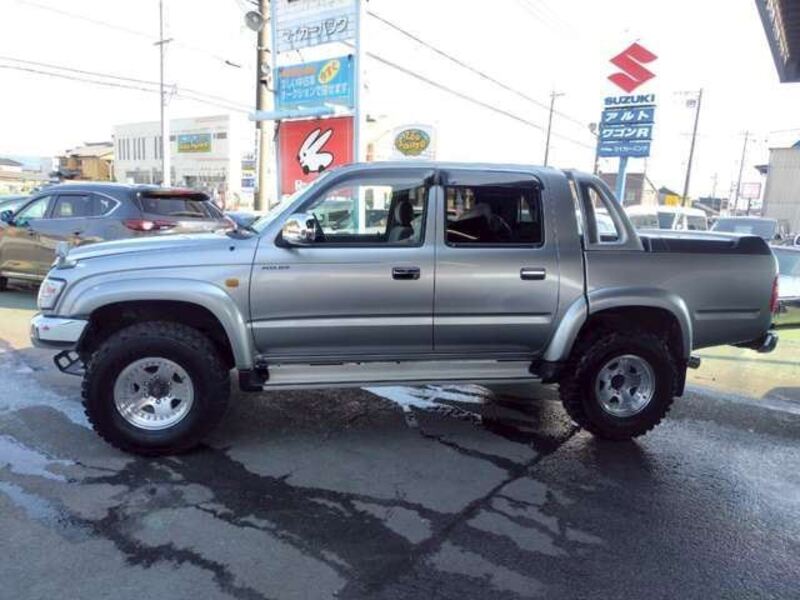 HILUX