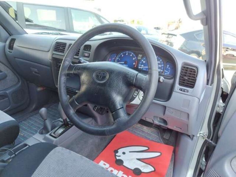 HILUX