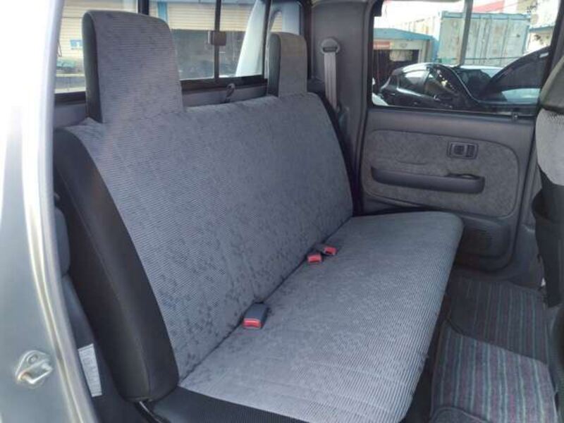 HILUX
