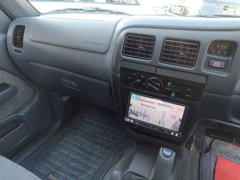 HILUX
