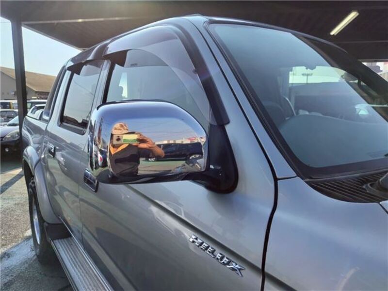 HILUX