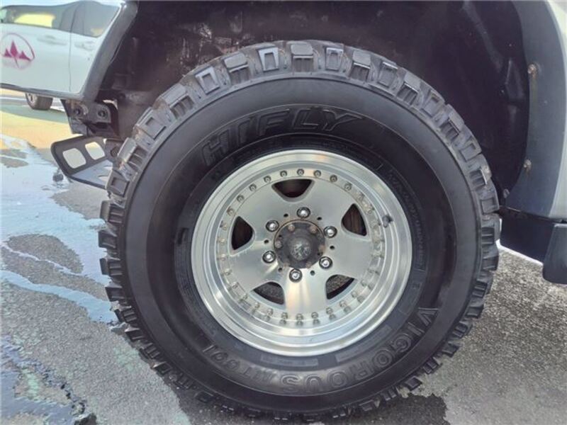 HILUX