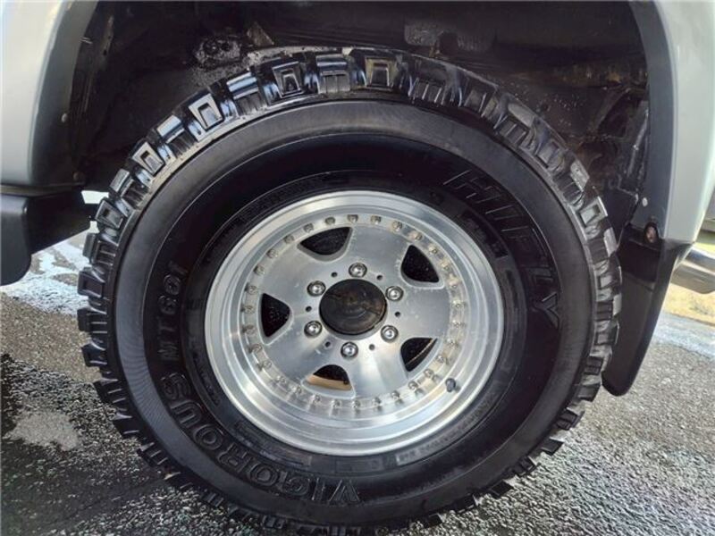 HILUX