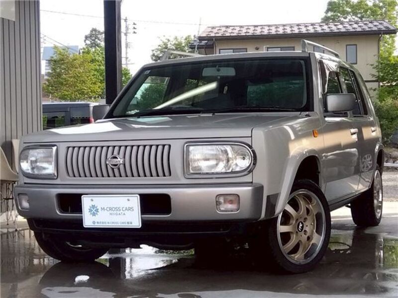 NISSAN RASHEEN