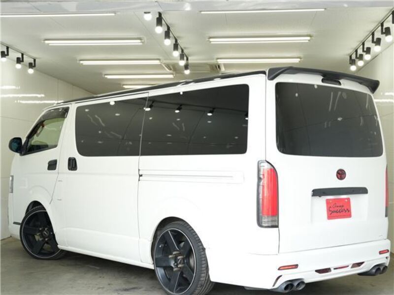HIACE VAN