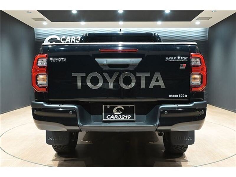 HILUX