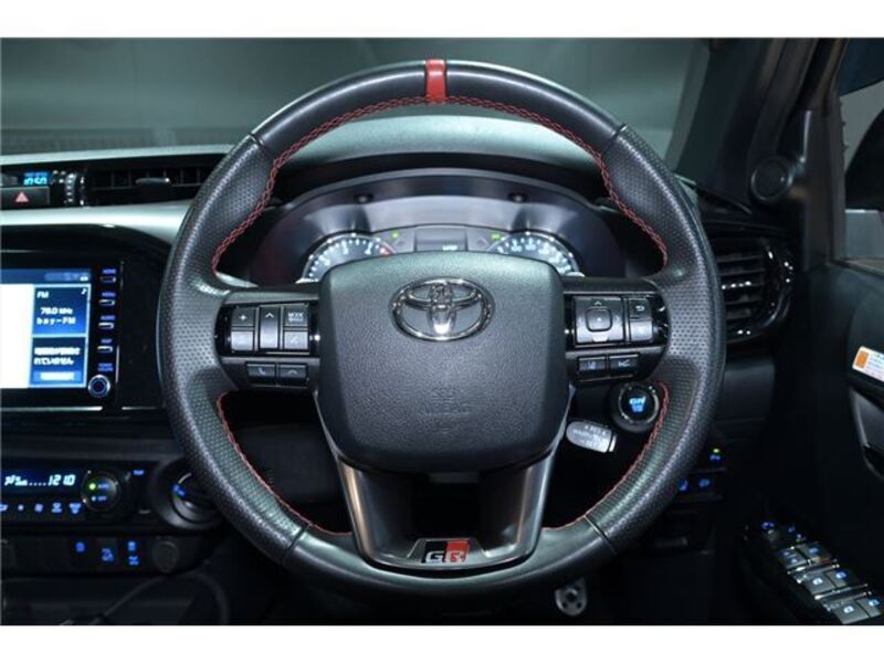 HILUX