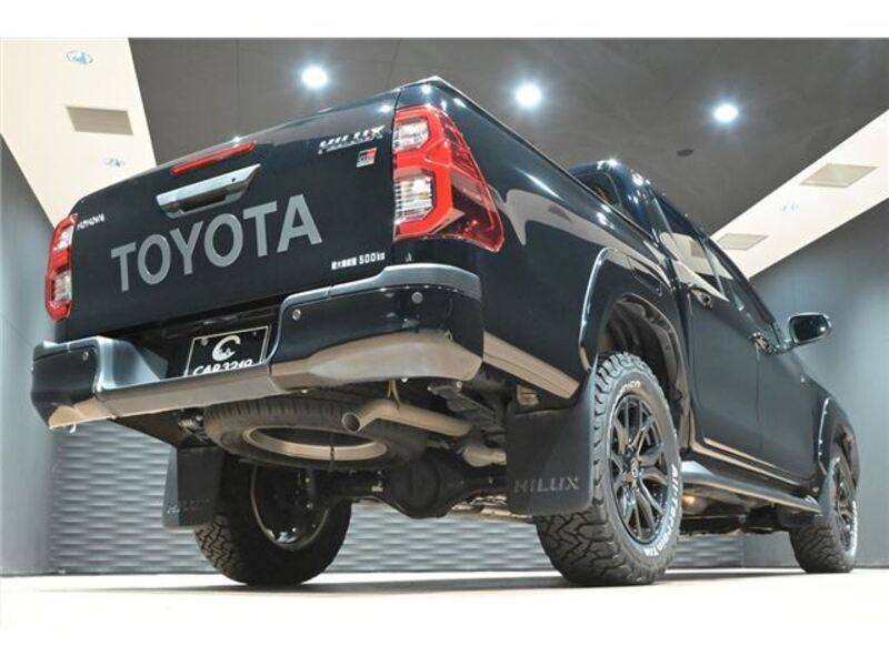 HILUX