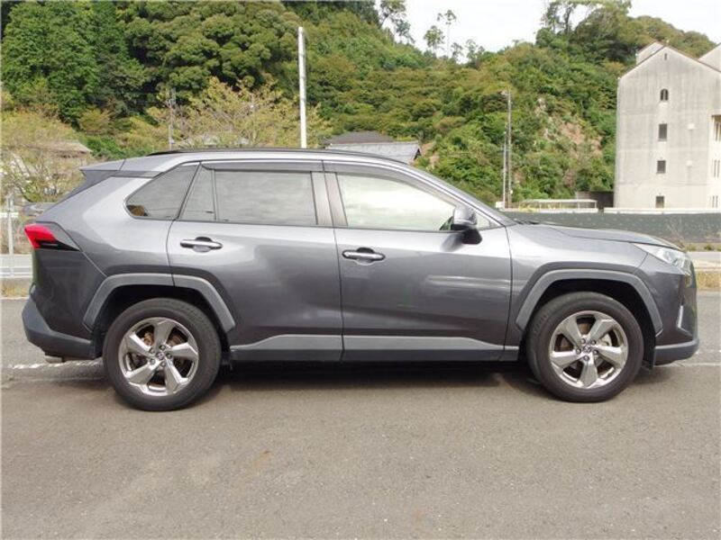 RAV4