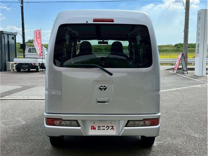 PIXIS VAN
