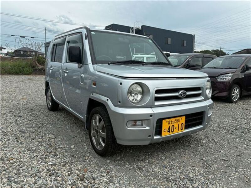 DAIHATSU NAKED