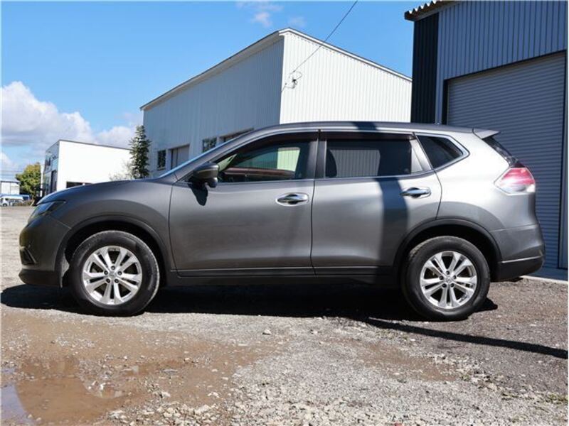 X-TRAIL
