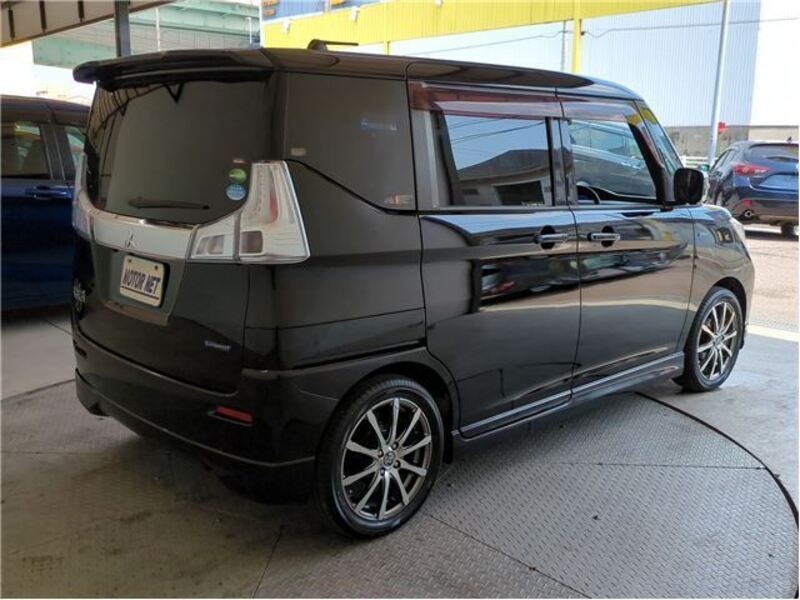 DELICA D2