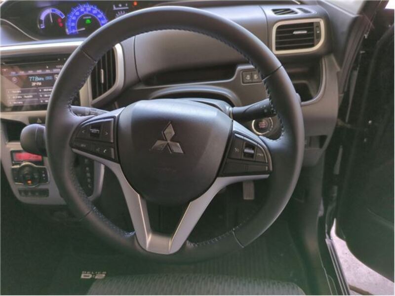 DELICA D2