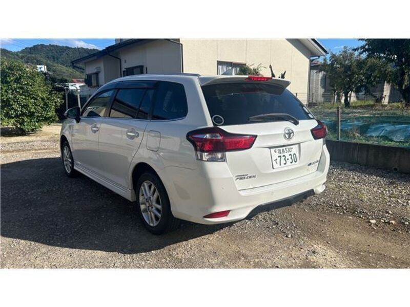 COROLLA FIELDER