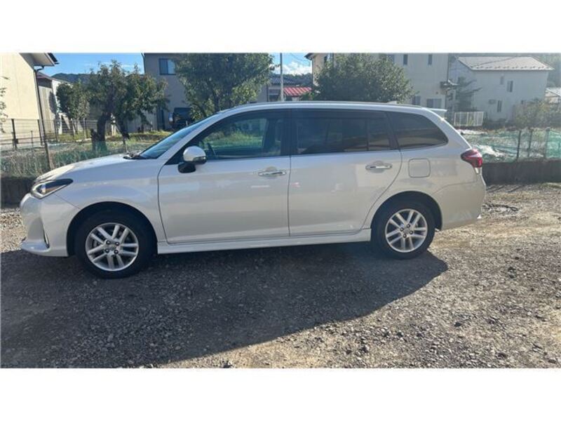 COROLLA FIELDER