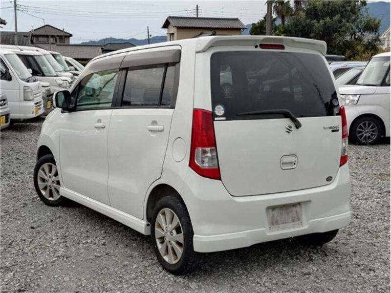 WAGON R