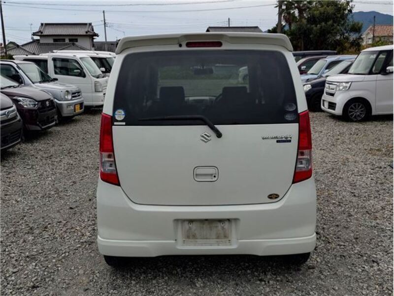 WAGON R