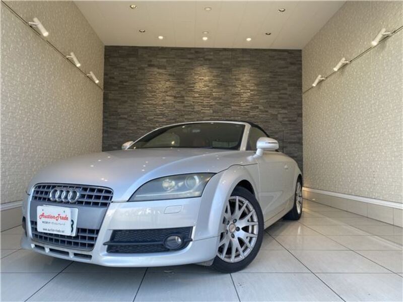 AUDI TT